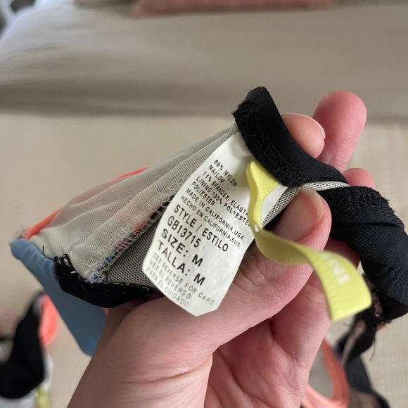 Gianni Bini Colorblock Bikini Set - Black, Blue, and Pink size S/M - Picture 10 of 10